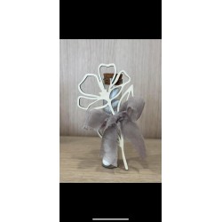 Bomboniere personalizzate artigianali in legno con fialetta in vetro