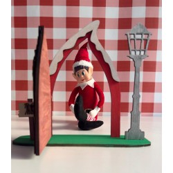 Porta Elfi Artigianale in Legno – Decorazione Natalizia Magica e Unica